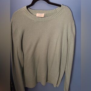 Old Navy Women's Light Blue Crew Neck Sweater